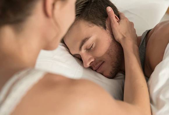 이상하게 생생하거나 불안한 꿈이 질병이 발생하기 전 나타나는 초기 신호일 수 있다는 연구가 제시됐다. 사진은 본 기사 내용과 무관. [사진=Joanna Harvey]