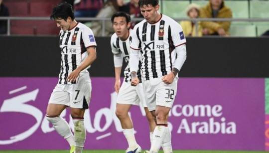 선제골을 터트리고 포효하는 FC서울의 클리말라. 사진[연합뉴스]