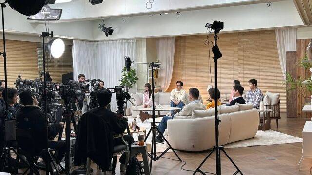 배우 김정태가 시청자들에게 따뜻한 시선을 당부했다. / 김정태 SNS