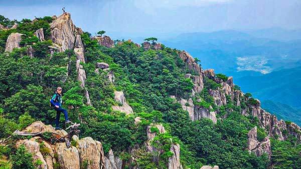 대둔산 용문골리지.