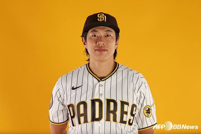 송성문이 2026시즌 프로필 촬영을 하고 있다. /AFPBBNews=뉴스1