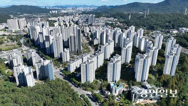 사진은 과천시 일대 아파트 단지 모습. /경인일보DB