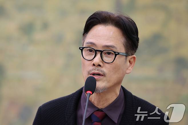 뮤지컬 배우 남경주가 29일 서울 여의도 국회 문화체육관광위원회에서 열린 문화체육관광부 등에 대한 종합감사에서 의원 질의에 답변하고 있다. 2025.10.29 ⓒ 뉴스1 신웅수 기자