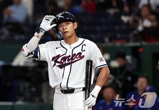 8일 일본 도쿄돔에서 열린 2026 월드베이스볼클래식 조별리그 C조 대한민국과 대만의 경기. 대한민국 이정후가 1회말 2사 주자없는 상황때 스윙판정을 받고 아쉬워하고 있다. 2026.3.8 ⓒ 뉴스1 구윤성 기자