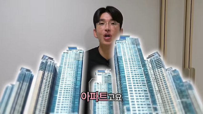 인기 유튜버 보겸이 35억 원 상당의 아파트를 구독자 경품으로 내걸어 화제다. 유튜브 보겸TV 갈무리