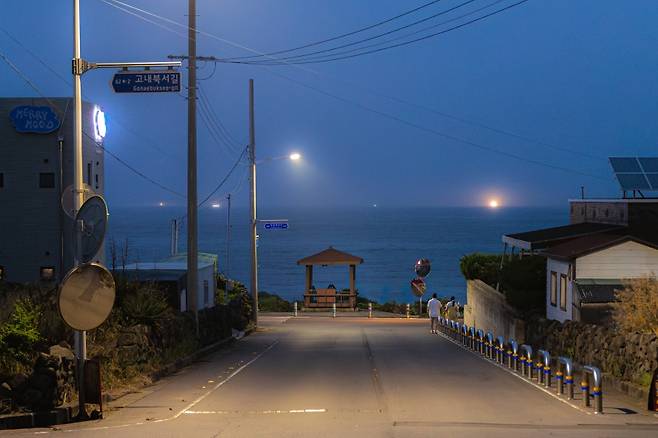 고내리의 밤. (제주관광공사 제공)