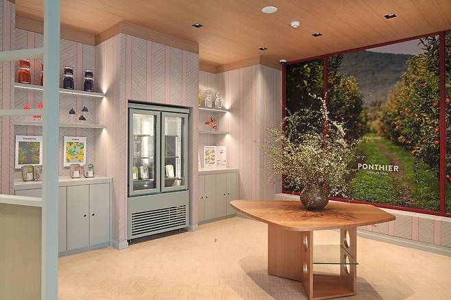 프리미엄 식재료와 다이닝을 결합한 미식 공간 ‘메종드구르메’ 압구정 플래그십 스토어가 리뉴얼 오픈했다. 사진 LF푸드