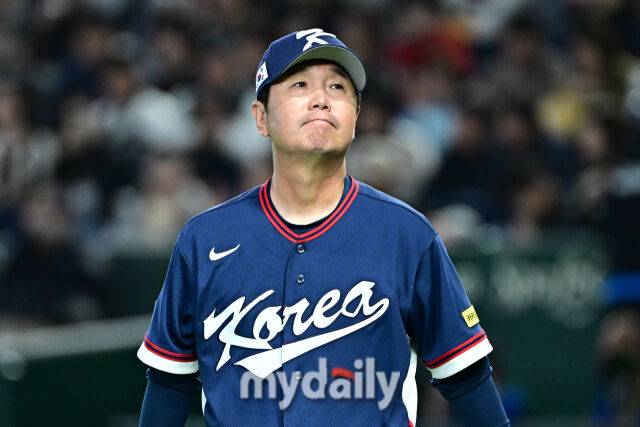 9일 일본 도쿄돔에서 열린 2026 월드 베이스볼 클래식(WBC) 조별리그 한국-호주 경기.류지현 감독이 경기 전 도열하고 있다./마이데일리