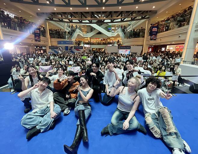 싱가포르 K관광로드쇼에 동행한 드림하이 뮤지컬팀