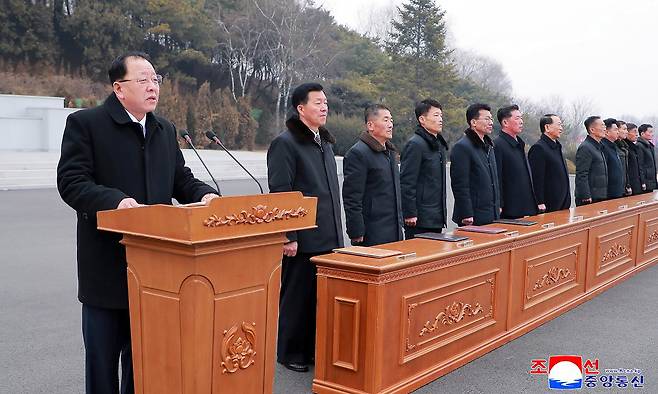 조선중앙통신은 지난 11일 천리마제강연합기업소에서 열린 당 9차대회 결정 관철을 위한 궐기대회 소식을 보도하면서 조선직업총동맹 중앙위원회 위원장 리원종이 연설했다고 12일 전했다. 조선중앙통신·연합뉴스
