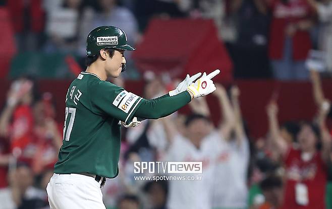 ▲ 부상으로 팀을 잠시 비운 김광현을 대신해 팀의 정식 주장으로 선임된 오태곤 ⓒ곽혜미 기자