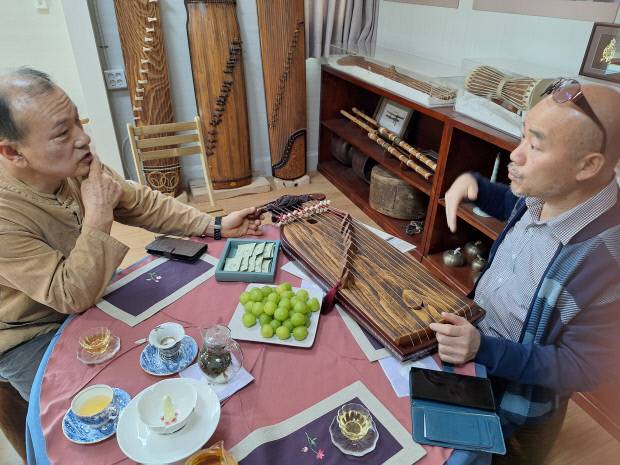 조준석 국가지정 악기장과 신창동 현악기 복원 마한금