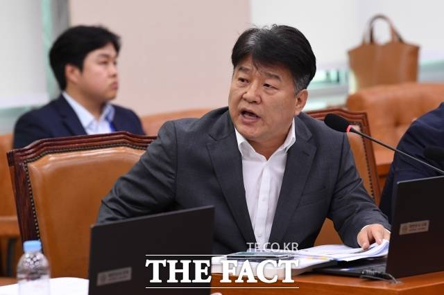 불법 대출 등 혐의로 이날 대법원에서 징역형 집행유예를 확정받고 의원직을 상실한 양문석 더불어민주당 의원도 재판소원 청구 가능성을 시사했다. /남윤호 기자