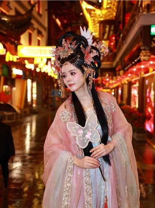 사진=유튜브 채널 ‘자유부인 한가인’