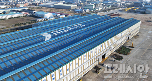 ▲ 전북 군산국가산업단지에 위치한 HD현대중공업 군산조선소 전경. ⓒHD현대중공업