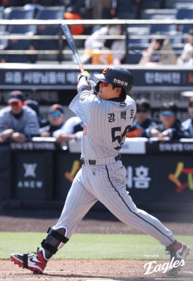 한화 강백호가 13일 대전 한화생명 볼파크에서 열린 2026 KBO 시범경기 삼성과 6회말 선두타자로 나와 우월 홈런을 있다. /사진=한화 이글스 제공