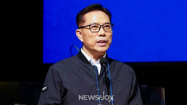 공직선거법 위반으로 1심에서 집행유예를 받은 손현보 목사는 이재명 정부가 종교를 탄압하고 있다고 주장했다. 뉴스앤조이 안디도