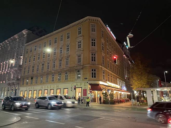 카페 뮤지엄은 1899년 오페른가세와 프리드리히슈트라세 도로가 만나는 지점에 세워졌다. /사진=서윤경 기자