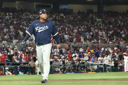 마운드 내려오는 국가대표 류현진. 사진(마이애미=연합뉴스)