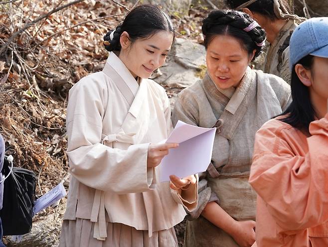 배우 전미도가 뮤지컬, 드라마를 넘어 스크린에서도 존재감을 드러내며 '1000만 배우'로 등극했다. 쇼박스 제공