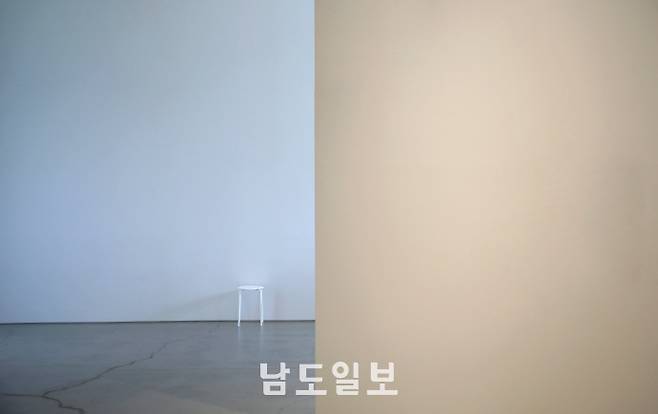 리일천 作 'Absence(부재)'(115x182㎝, Canvas on Digital Inkjet Print, 2023)