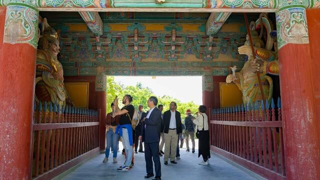 경주 불국사를 방문하는 외국인들.(지난해 10월). 경북문화관광공사 제공