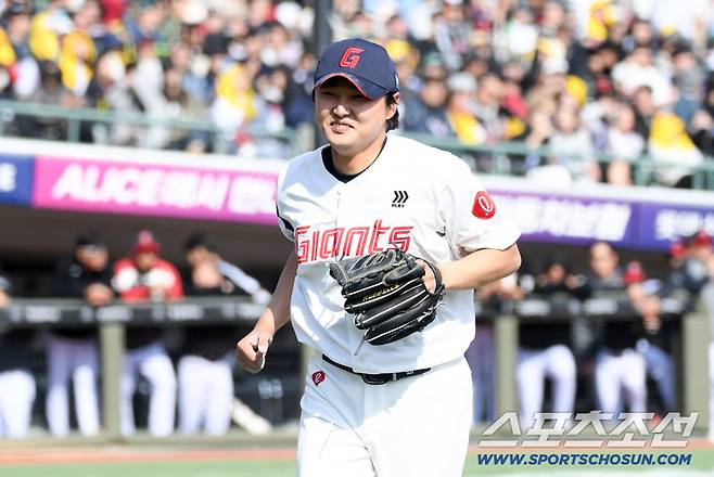 표정에서 느껴지는 짜릿함.