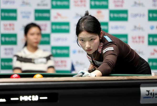 ‘얼음 공주’ 한지은(에스와이)이 김가영과 LPBA 월드챔피언십 결승전을 펼친다. PBA 제공