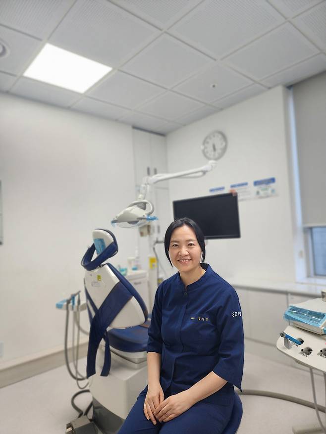 황지영 서울시 장애인치과병원 진료처장은  “이 병원에서 근무하게 되면서  사명감 같은 게 생긴 것 같다”고 했다. [서울시 장애인치과병원 제공]