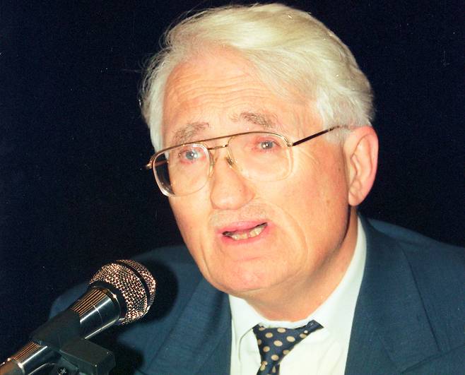 독일이 낳은 세계적 철학자 위르겐 하버마스(1929∼2026). 사진은 1996년 4월 방한 당시 한국 청중을 상대로 강연하는 모습. 세계일보 자료사진