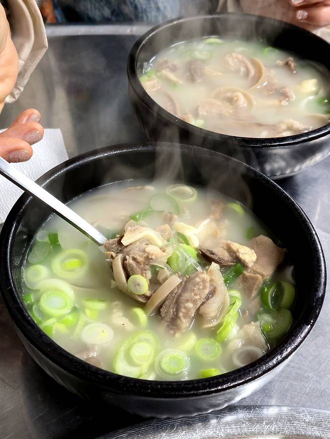 장흥토요시장 한라소머리국밥.