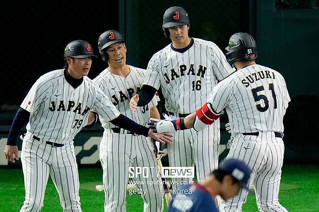 ▲ 일본 야구 대표팀이 15일 미국 플로리다주 마이애미의 론디포파크에서 열린 2026 월드베이스볼클래식 8강전 베네수엘라와의 경기에서 패했다. WBC 대회 역사상 3회 우승에 빛나는 일본은 올해도 유력 우승 후보로 꼽혔지만 참사를 겪었다. 사상 최초로 준결승 진출에 실패했다.