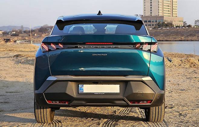 푸조 '3008'의 후면./곽호준 기자