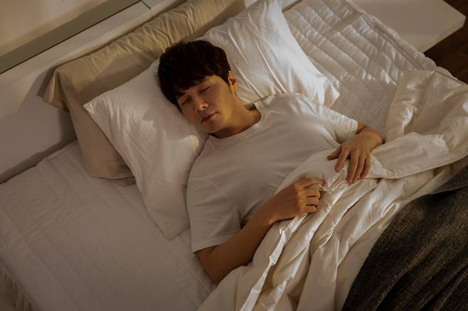 성장호르몬은 어른이 되어서도 뼈 성장, 골밀도 강화, 근육 유지, 세포 복구 및 조직 재생 등에 영향을 미쳐 건강 관리에 중요한 요소이다./사진=클립아트코리아