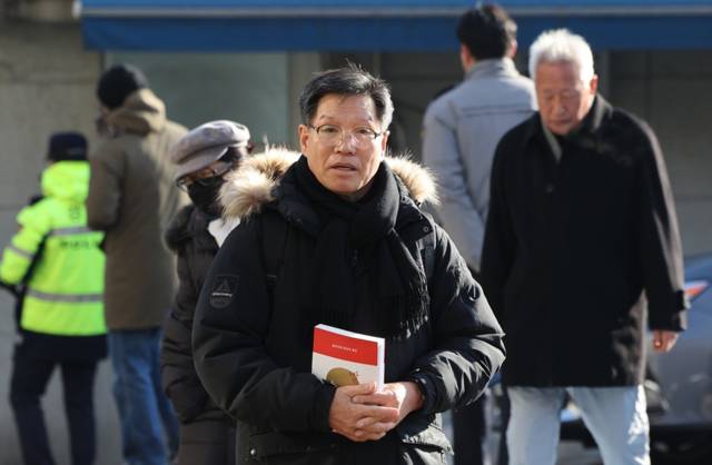 ▲ 경찰 출석하는 김병헌 대표 [연합뉴스 자료사진]