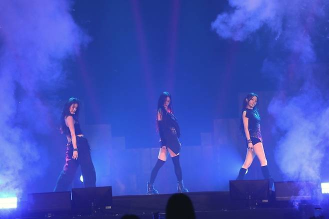 아일릿이 14일 티켓링크 라이브 아레나에서 콘서트 ‘ILLIT LIVE PRESS START♥ in SEOUL’을 개최했다. 빌리프랩