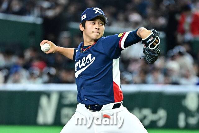 9일 일본 도쿄돔에서 열린 2026 월드 베이스볼 클래식(WBC) 조별리그 한국-호주 경기.박영현이 6회초 마운드에 올라 힘차게 투구하고 있다./마이데일리