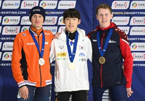 남자 1000m에서 금메달을 따낸 임종언(가운데). [AP]