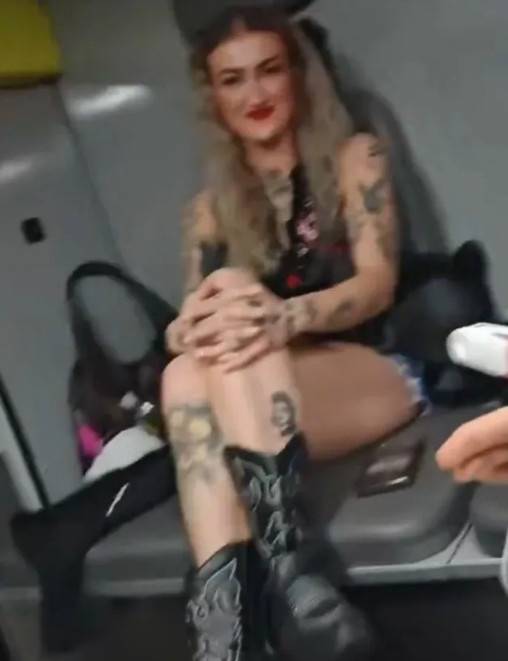 해리 하드윅의 여자친구. /사진=더선 갈무리