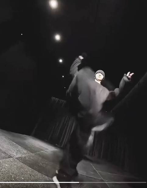 BTS 정국 폭발적 한발 스핀 댄스영상 14초에 팬들도 원곡자도 눈 휘둥그레[K-EYES]