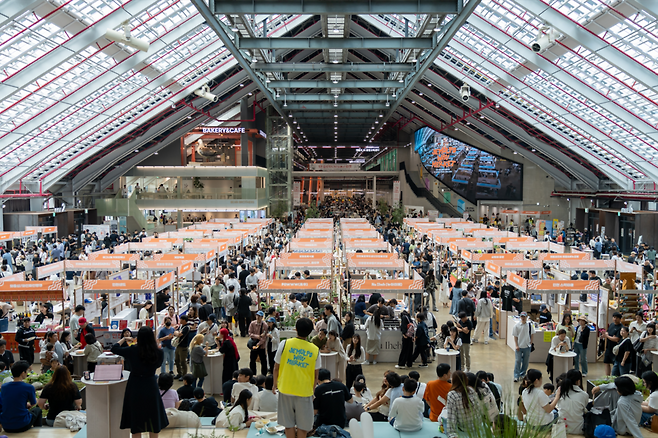지난해 인천개항장 페스타에서 열린 제물포 웨이브 마켓. <인천시 제공>