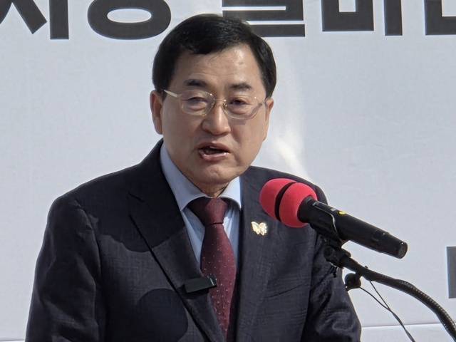 주낙영 경주시장이 17일 경주시청에서 경주시장선거 출마를 선언하고 있다. 강시일 기자