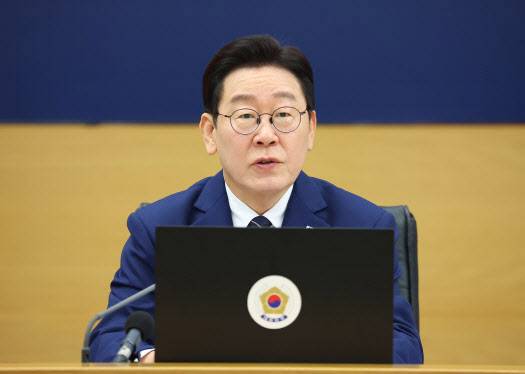 이재명 대통령이 17일 정부세종청사에서 열린 국무회의에서 발언하고 있다. (사진=연합뉴스)