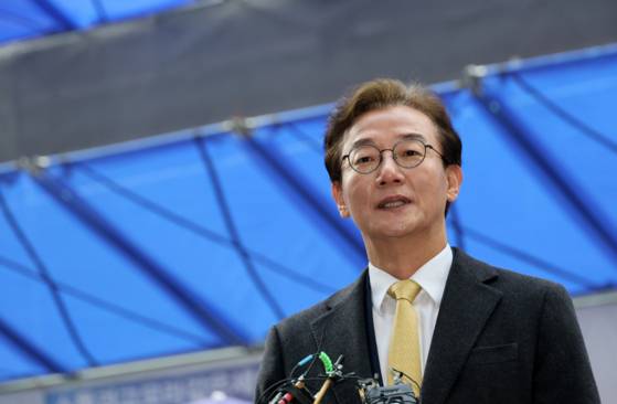 오늘(17일) 오전, 부산광역시장 후보자 면접 참석한 전재수 더불어민주당 의원〈사진=연합뉴스〉