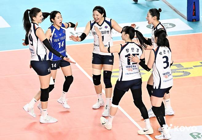 정규리그 최종전에서 승리한 기업은행. (KOVO 제공)