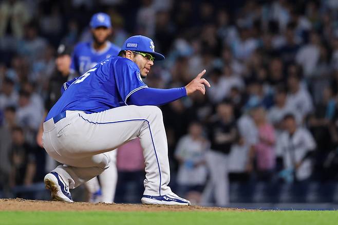 삼성 아리엘 후라도가 18일 창원NC파크에서 열린 2025 KBO리그 NC전에서 투구하고 있다. 사진 | 삼성 라이온즈