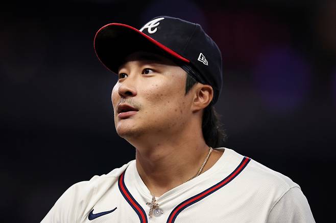 FILE - Atlanta Braves shortstop Ha-Seong Kim reacts during the eighth inning of a baseball game against the Washington Nationals, Sept. 22, 2025, in Atlanta. AP연합뉴스
