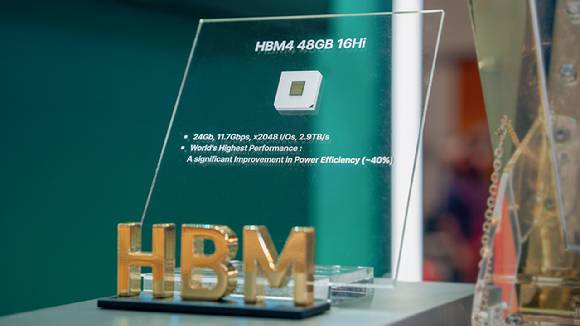 엔비디아의 'GB300'과 SK하이닉스의 'HBM3E', 'HBM4' [사진=SK하이닉스]