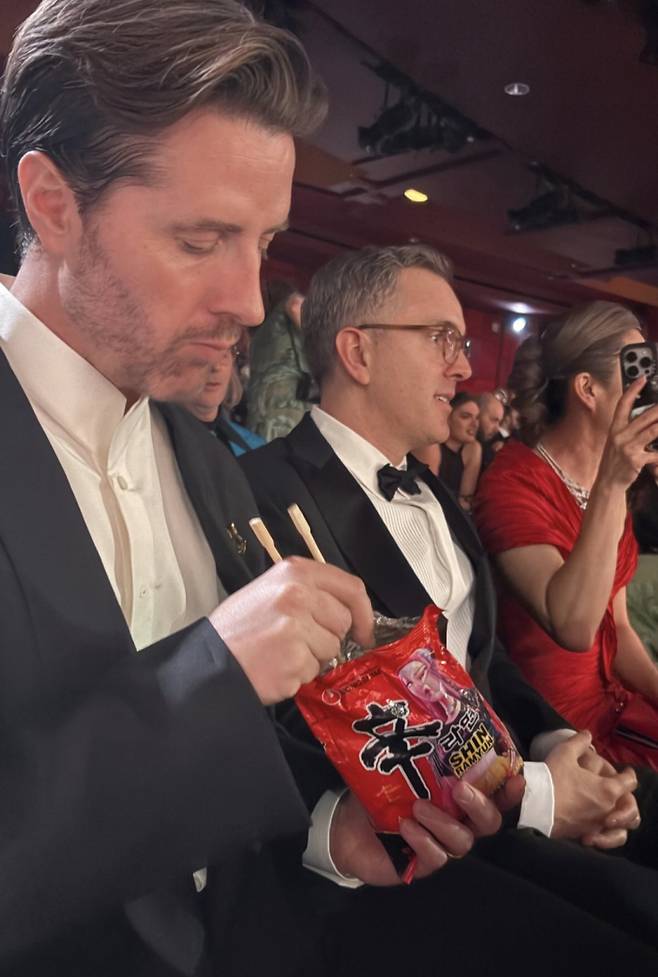 마렌 구 작가 SNS 캡처