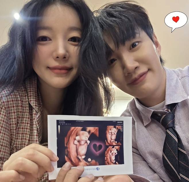 문지인 소셜미디어